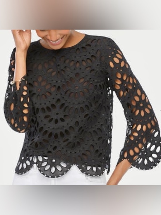 ANN TAYLOR Tops - ANN TAYLOR MP Black Cotton Scalloped Eyelet 3/4 Bell Sleeves Medium PETITE Top